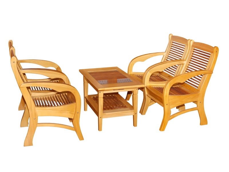 Người mệnh mộc nên mua bàn ghế gỗ phòng khách giá bình dân ở đâu?
