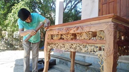 thợ mộc sửa chữa đồ gỗ tại nhà