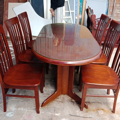 Những lưu ý quan trọng khi mua bàn ghế gỗ cũ giá rẻ tphcm